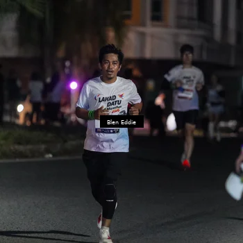 Runner Photo 7801715