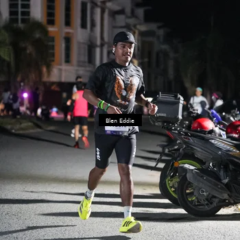 Runner Photo 7801717
