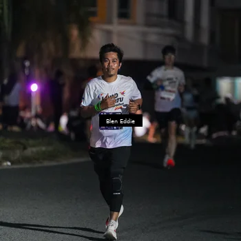Runner Photo 7801720