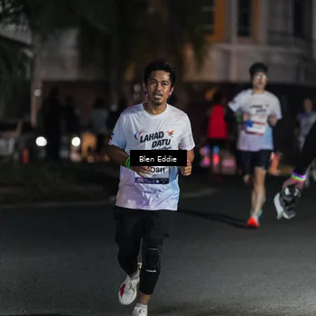 Runner Photo 7801740