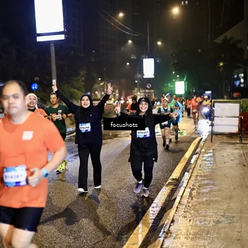Runner Photo 7801741