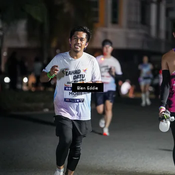 Runner Photo 7801760