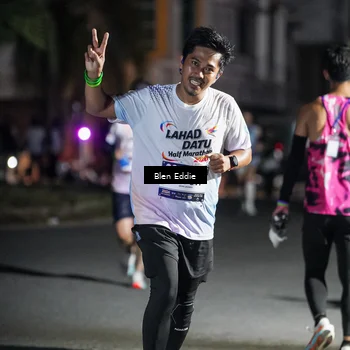Runner Photo 7801762