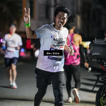 Runner Photo 7801773