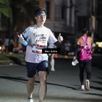 Runner Photo 7801783