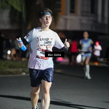 Runner Photo 7801785