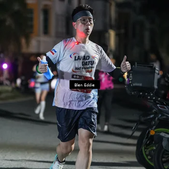Runner Photo 7801796