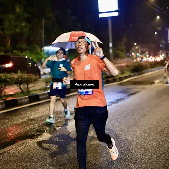 Runner Photo 7801805