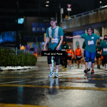 Runner Photo 7801807