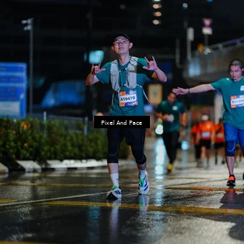Runner Photo 7801832