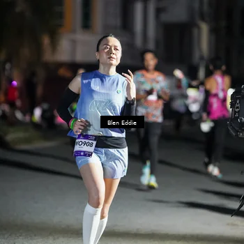 Runner Photo 7801836