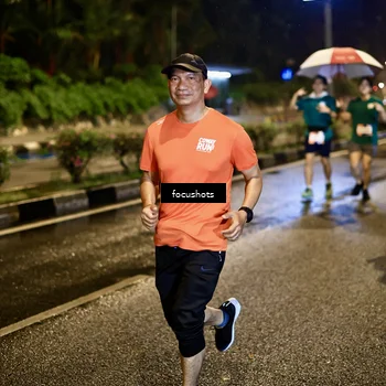 Runner Photo 7801842