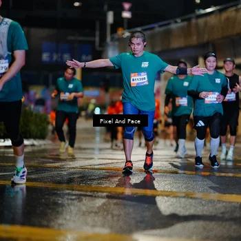 Runner Photo 7801855