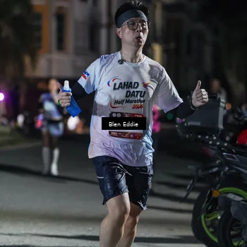 Runner Photo 7801859