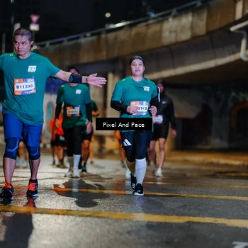 Runner Photo 7801863