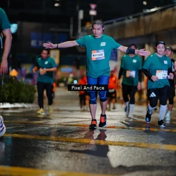 Runner Photo 7801867