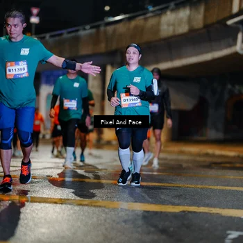 Runner Photo 7801870