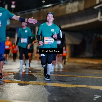 Runner Photo 7801873
