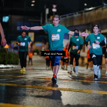 Runner Photo 7801875