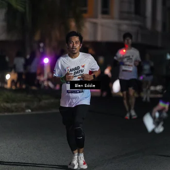 Runner Photo 7801879