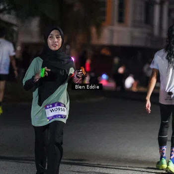 Runner Photo 7801891