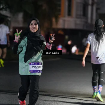Runner Photo 7801899