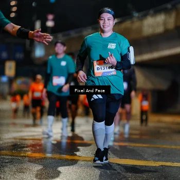 Runner Photo 7801910