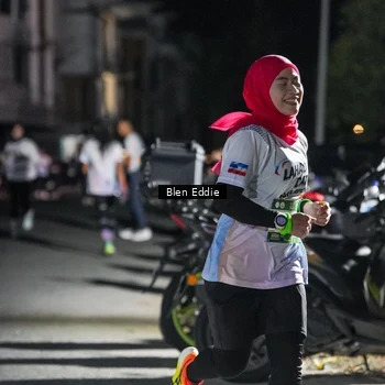 Runner Photo 7801987