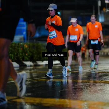 Runner Photo 7801988