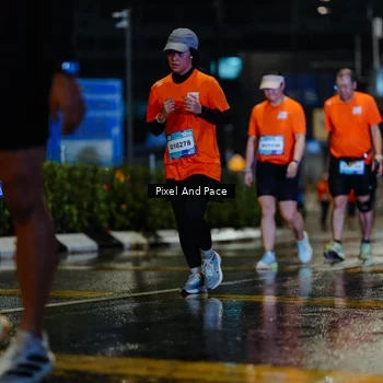 Runner Photo 7801993