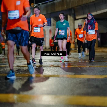 Runner Photo 7802042