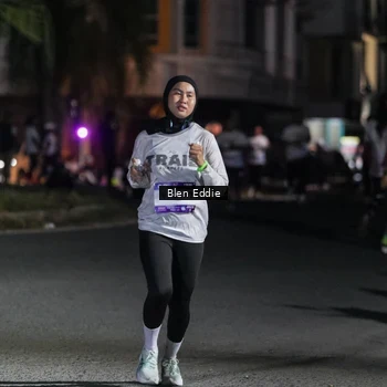 Runner Photo 7802056