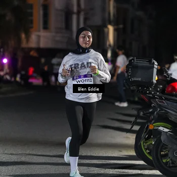 Runner Photo 7802059