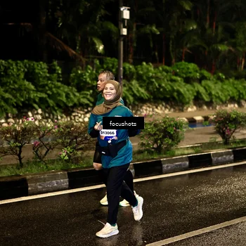 Runner Photo 7802071