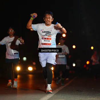 Runner Photo 7802074