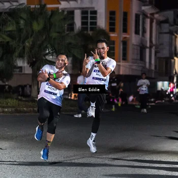 Runner Photo 7802111