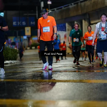 Runner Photo 7802113