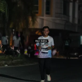 Runner Photo 7802131