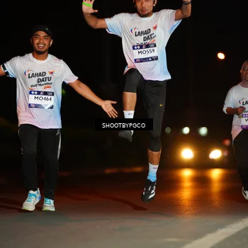 Runner Photo 7802134