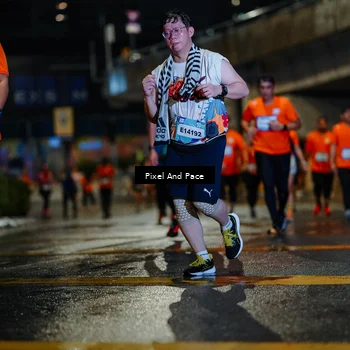 Runner Photo 7802137
