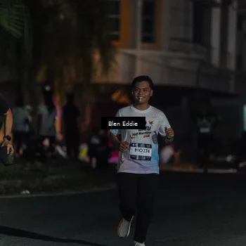 Runner Photo 7802138