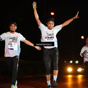 Runner Photo 7802145