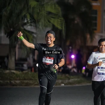Runner Photo 7802149
