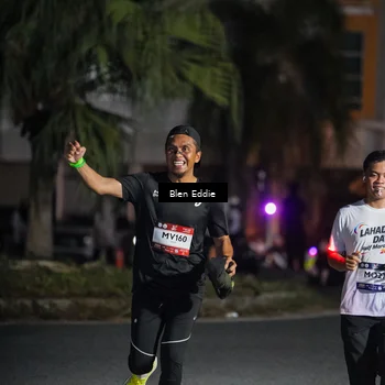 Runner Photo 7802150