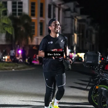 Runner Photo 7802173