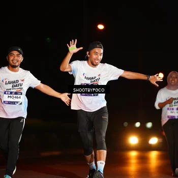 Runner Photo 7802176
