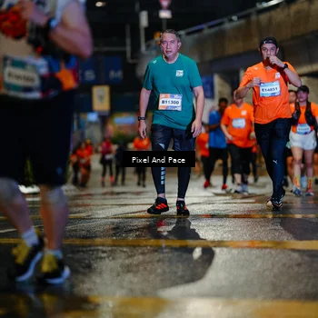 Runner Photo 7802181