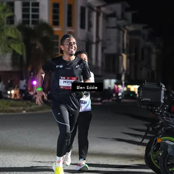 Runner Photo 7802197