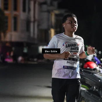 Runner Photo 7802208
