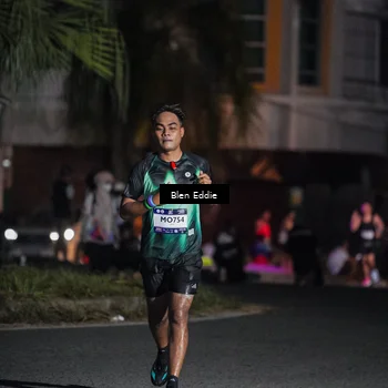 Runner Photo 7802234